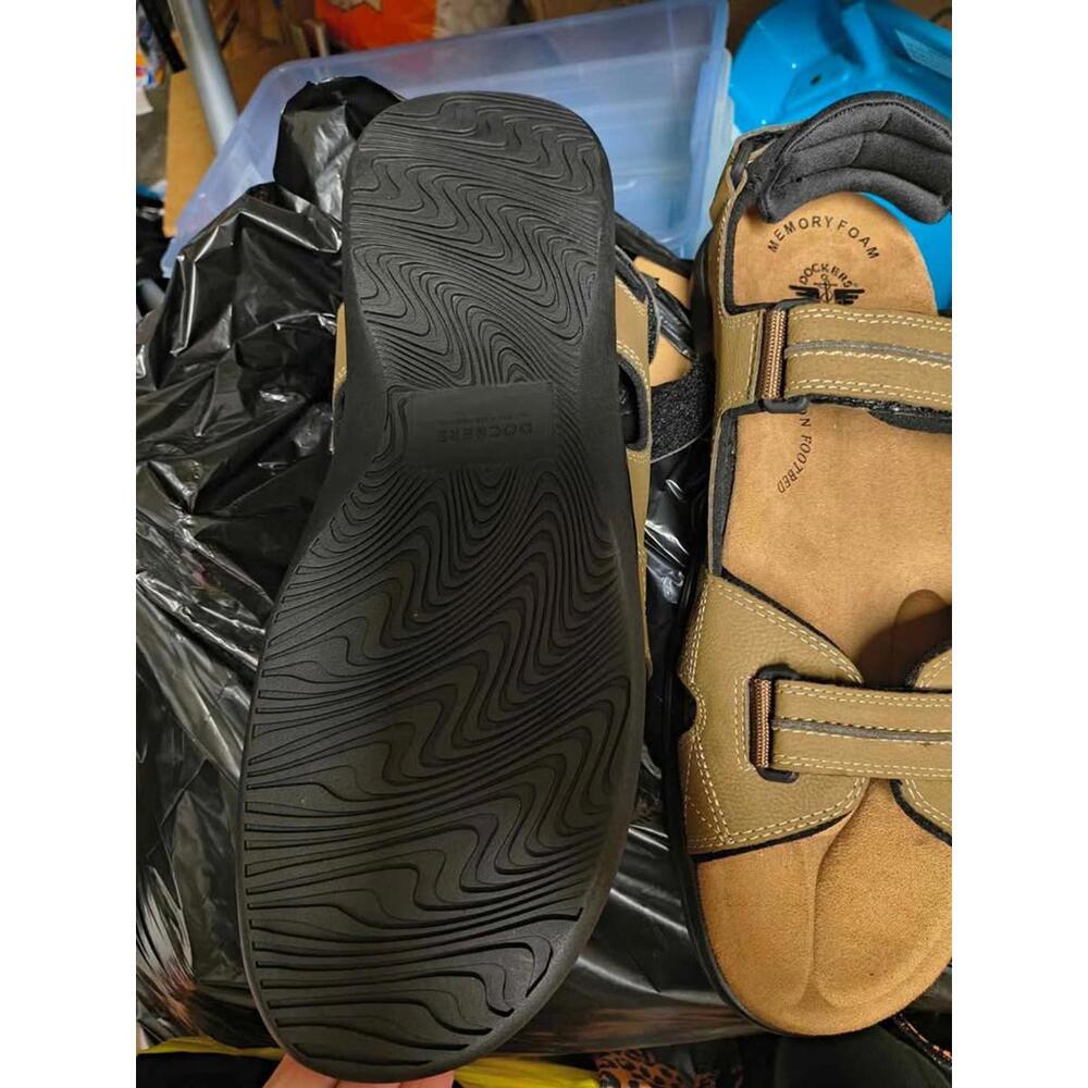 Memory foam Dockers sandals - Picture 3 of 4